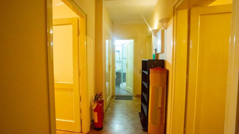 Private Cozy Room 2 With Shared Kitchen In Appartment Beograd Eksteriør billede